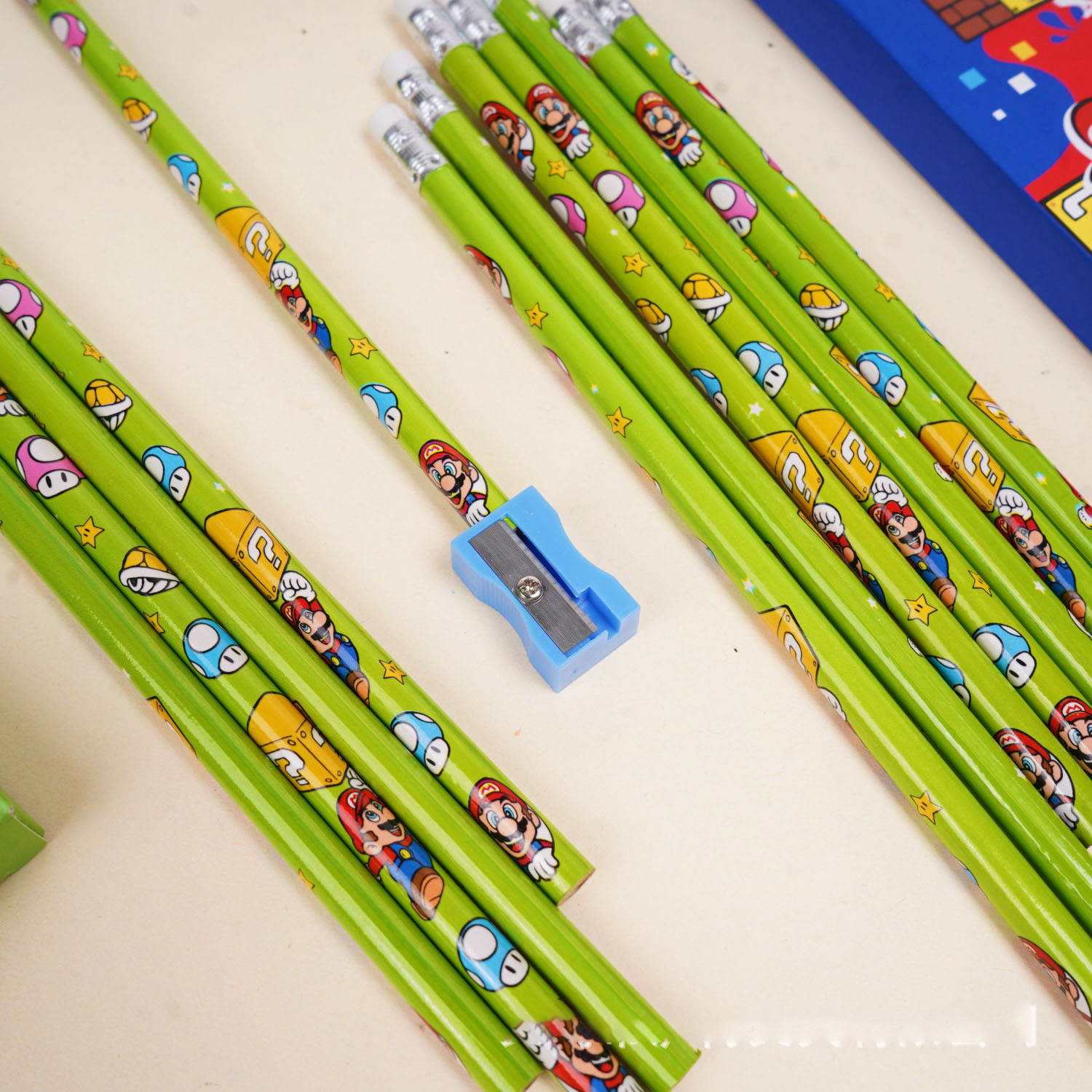 Super Mario element 2B pencil. - Stationery Office 评论和价格